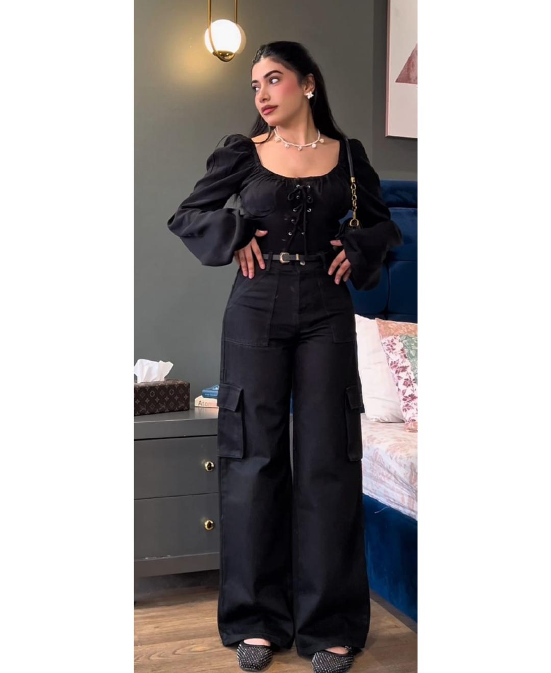 The Core | Black Wide-Leg Flap Pocket Cargo Jeans